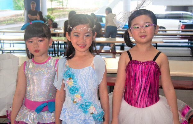 Fine momentum dance class students