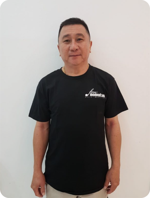 Fine momentum instructor Tze Yen