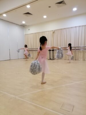 Fine momentum ballet classes for kids students dancing